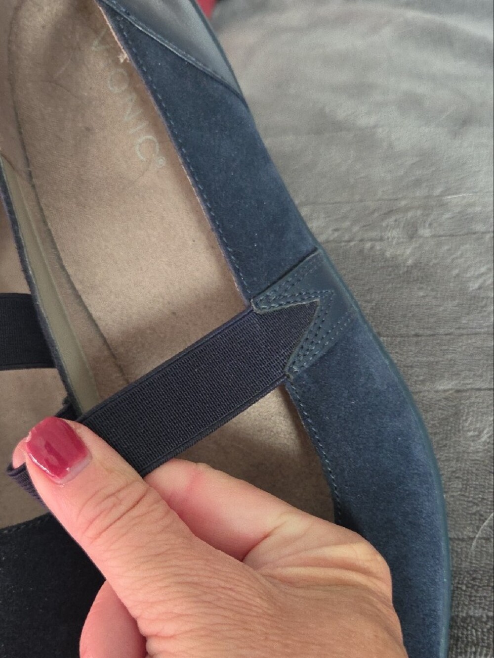 Vionic Navy Suede Mary Jane Wedges with Elastic Strap, Size 10 - Picture 5 of 14